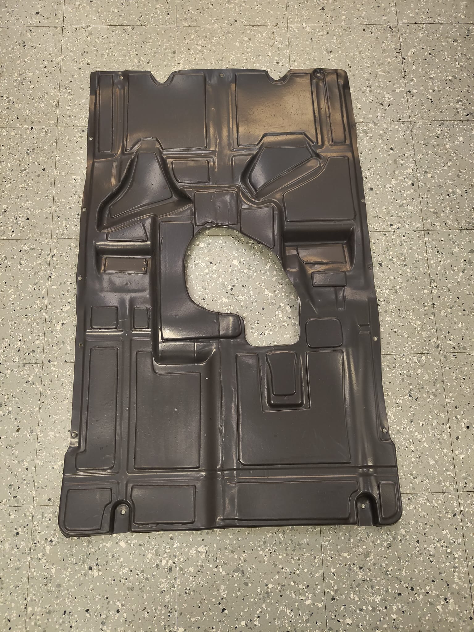 Pohjalevy Fiat Ducato keskiosa 2007-2026 - Image 2